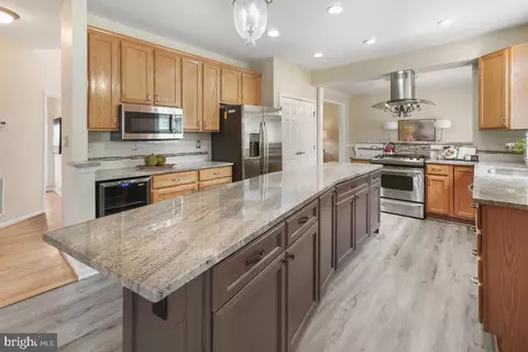 4903 Sutherland Dr, Frederick, MD 21703 photo 8