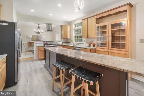4903 Sutherland Dr, Frederick, MD 21703 photo 9