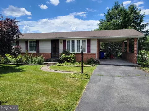 10086 Quail Knob Ln, Frederick, MD 21702