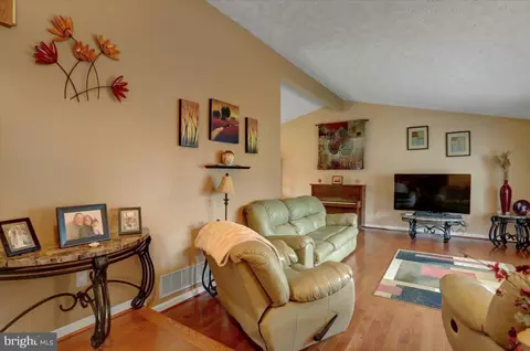 5014 Mallard Ln, Frederick, MD 21703 photo 11