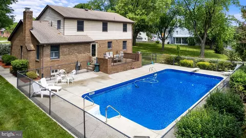 7213 E Sundown Ct, Frederick, MD 21702
