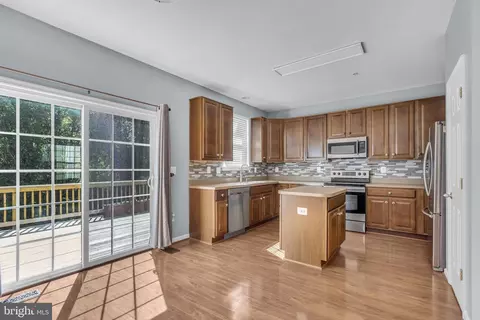 669 Tivoli Rd, Frederick, MD 21703 photo 6