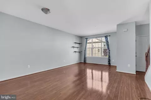 669 Tivoli Rd, Frederick, MD 21703 photo 3