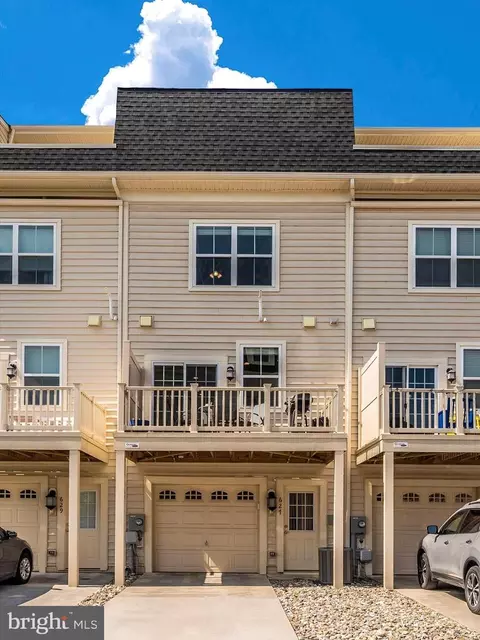 627 E 7th St, Frederick, MD 21701 photo 3