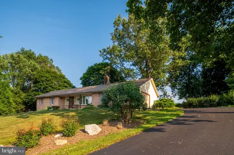 13609 Skyview Terrace Ct, Mount Airy, MD 21771