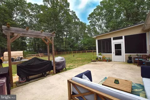 8013 Dustin Dr, Frederick, MD 21701 photo 37