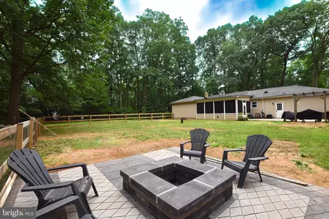 8013 Dustin Dr, Frederick, MD 21701 photo 38