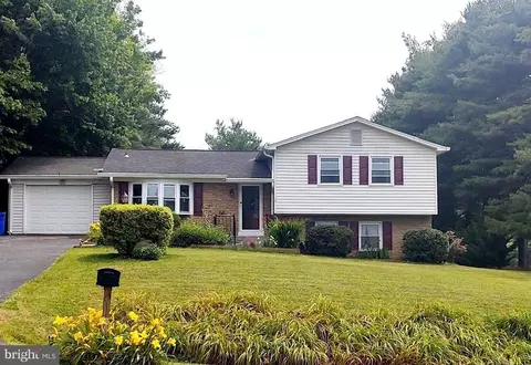 12415 Lee Hill Dr, Monrovia, MD 21770