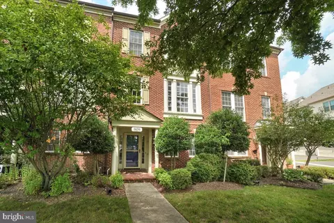 3676 Carriage Hill Dr, Frederick, MD 21704