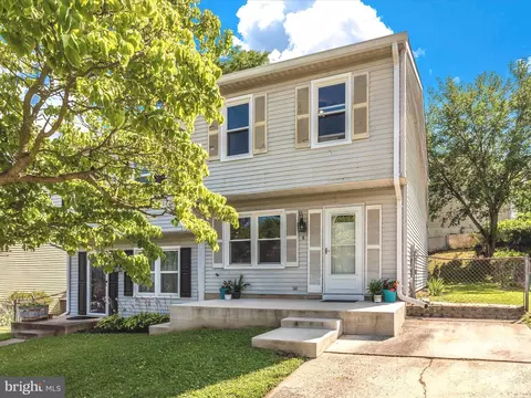 6 Wenner Dr, Brunswick, MD 21716