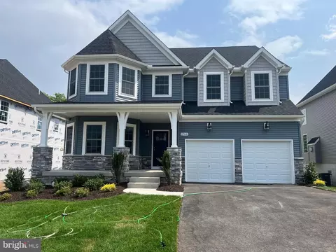 2764 Hillfield Dr, Frederick, MD 21702