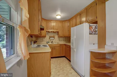 907 Cherokee Trl, Frederick, MD 21701 photo 10