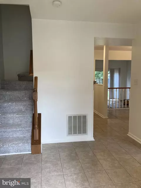 113 Lauren Ct, Frederick, MD 21703 photo 3