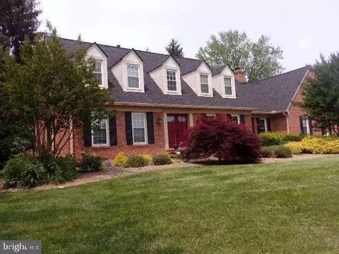 8169 Claiborne Dr, Frederick, MD 21702