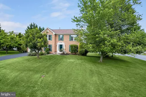 4002 Plymouth Ct, Jefferson, MD 21755