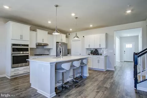 5804 Haller Pl, Frederick, MD 21704 photo 9