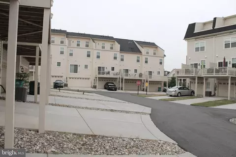 4961 Macdonough Pl, Frederick, MD 21703 photo 8