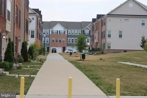 4961 Macdonough Pl, Frederick, MD 21703 photo 5