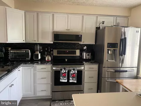 5811 Drawbridge Ct, Frederick, MD 21703 photo 4