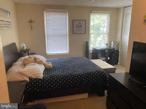 5811 Drawbridge Ct, Frederick, MD 21703 photo 12