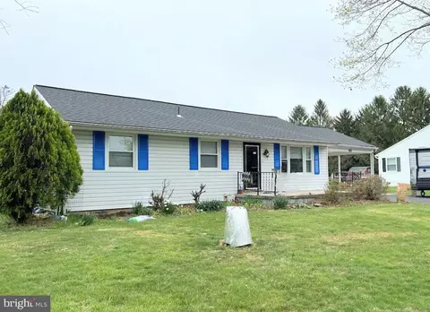 5400 Village Ct, Adamstown, MD 21710