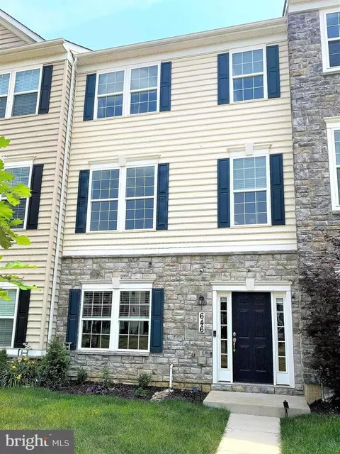 646 Blandwood Rd, Frederick, MD 21701