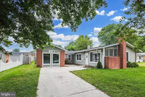 1309 Pinewood Dr, Frederick, MD 21701