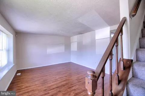 175 Fairfield Dr, Frederick, MD 21702 photo 3