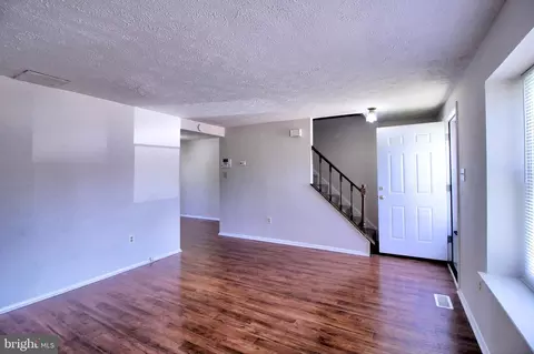 175 Fairfield Dr, Frederick, MD 21702 photo 4