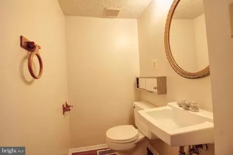 175 Fairfield Dr, Frederick, MD 21702 photo 8