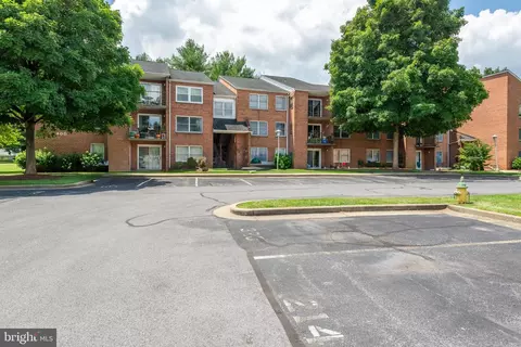 400 Chapel Ct #324, Walkersville, MD 21793