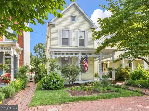 321 E 3rd St, Frederick, MD 21701