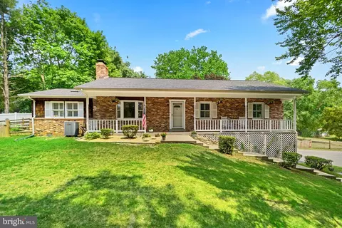 5821 Corporal Jones Ct, Mount Airy, MD 21771