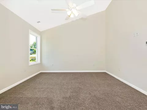 409 E St, Brunswick, MD 21716 photo 26