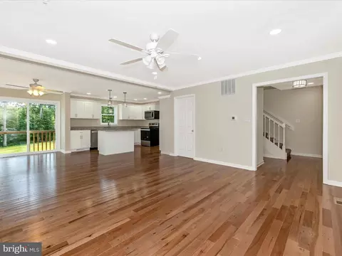 409 E St, Brunswick, MD 21716 photo 6
