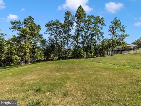 409 E St, Brunswick, MD 21716 photo 48