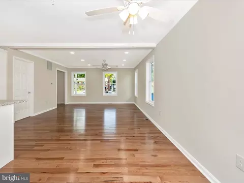 409 E St, Brunswick, MD 21716 photo 12