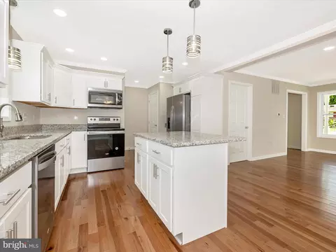 409 E St, Brunswick, MD 21716 photo 17