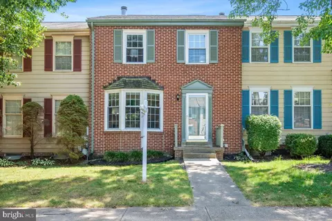 8296 Black Haw Ct, Frederick, MD 21701