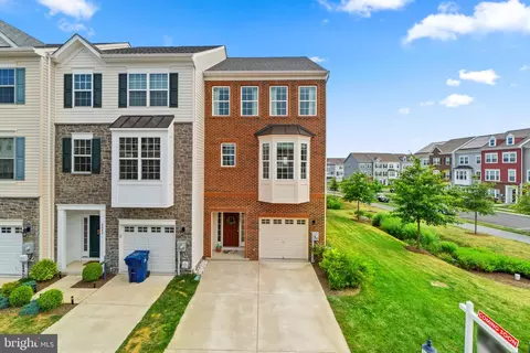 8484 Hedwig Ln, Frederick, MD 21704