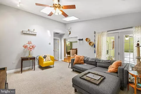 4952 Flossie Ave, Frederick, MD 21703 photo 14