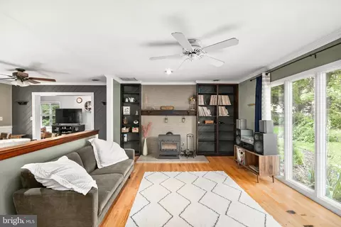 4952 Flossie Ave, Frederick, MD 21703 photo 6