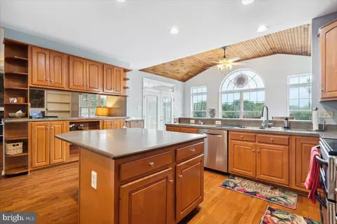 1803 Castle Rock Ct, Frederick, MD 21701 photo 12