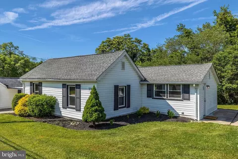 5913 Bartonsville Rd, Frederick, MD 21704