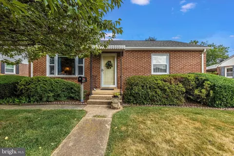 910 Seminole Rd, Frederick, MD 21701