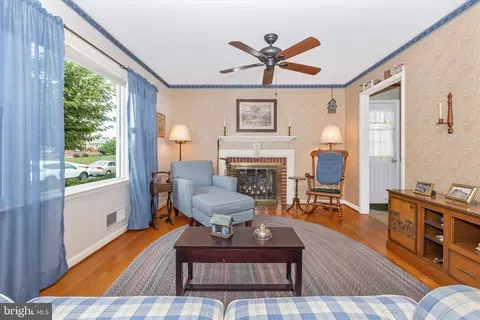 910 Seminole Rd, Frederick, MD 21701 photo 4