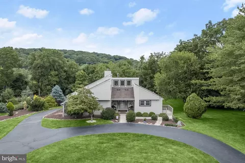 5707 Woodlyn Rd, Frederick, MD 21703