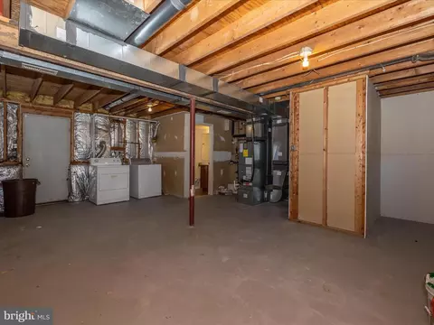209 Thames Dr, Frederick, MD 21702 photo 29