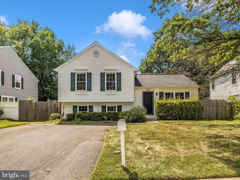 209 Thames Dr, Frederick, MD 21702 photo 35