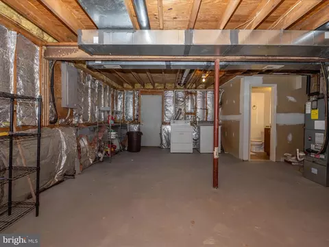 209 Thames Dr, Frederick, MD 21702 photo 28
